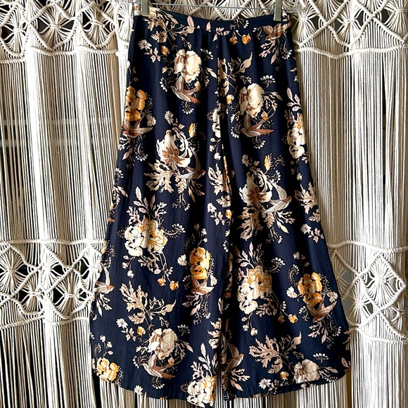 EUC Spell Rosa Crop Pants size medium - Picture 10 of 11